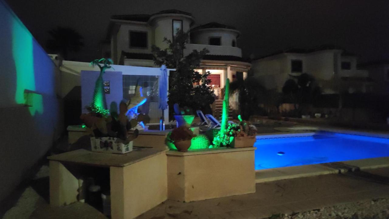 Magnífica villa con piscina La Marina-Oasis a 3km de la playa San Fulgencio Exterior foto